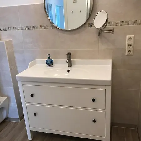 Ferienwohnung Zum Hof - Koneking Apartman Hinrichsdorf